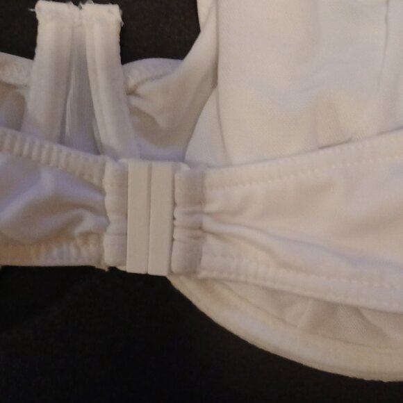 Asos Design Curve Women's Recycled Bikini Top 44F NWOT White - Picture 3 of 5